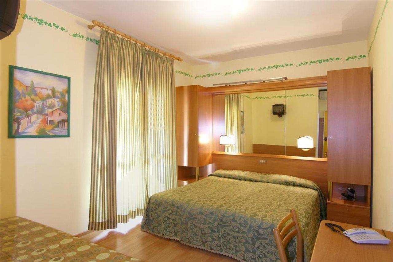 Hotel Germania Lido di Jesolo Exterior photo