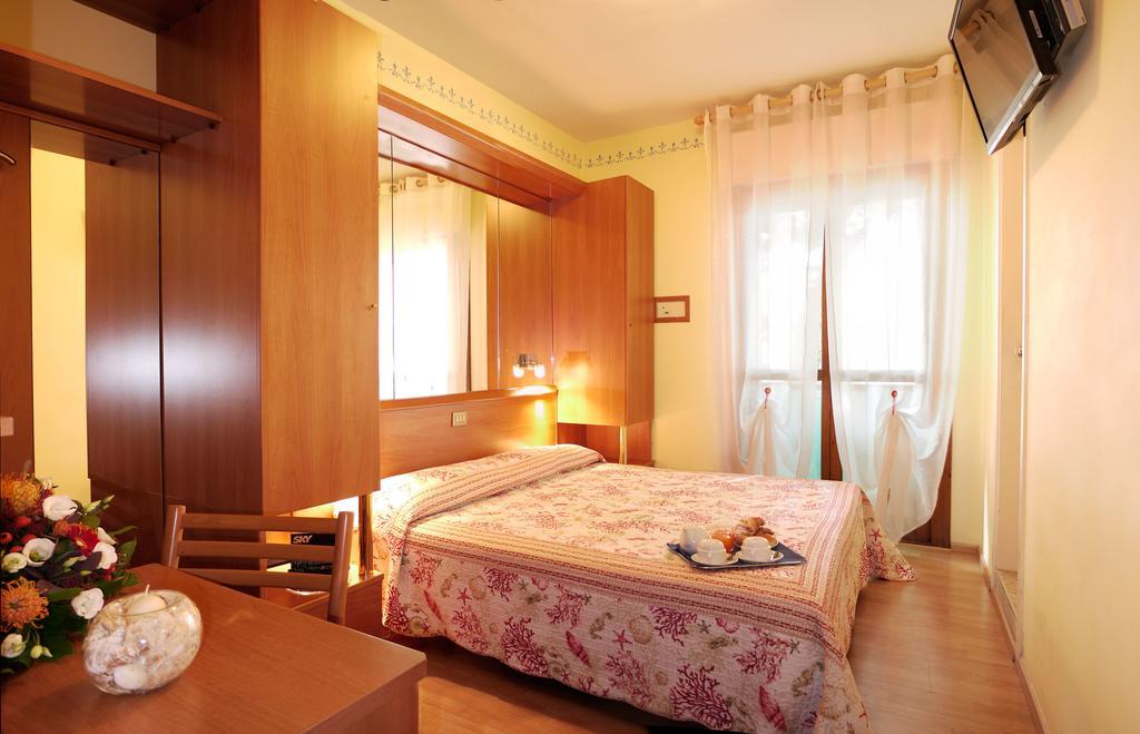 Hotel Germania Lido di Jesolo Exterior photo